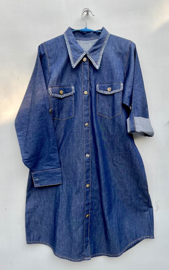 Tunic shirt in light weight denim with blanket stitch and roll up cuff