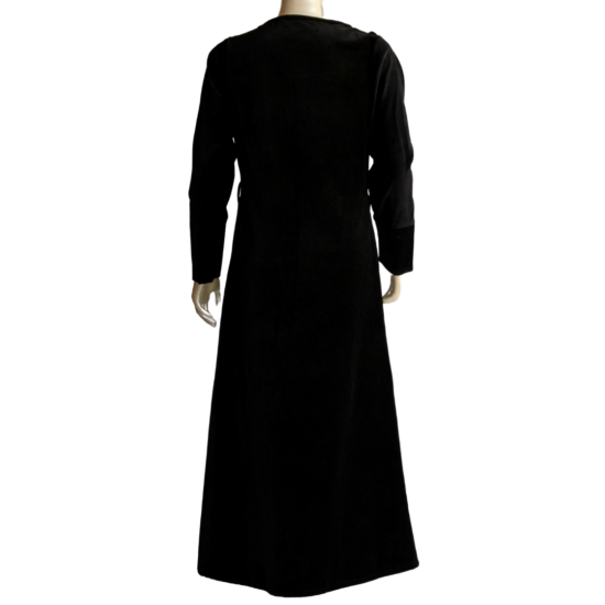 Trenchcoat abaya in velvet with an overlapping front button down
