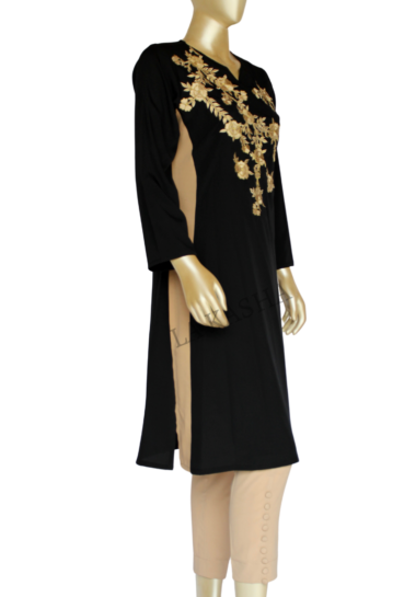 Kurti/ tunic and pant set in Poly crepe with embroidery and contrast side panel