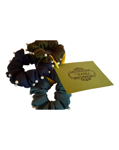 Pack of 3 scrunchies in crepe fabric with faux pearl handwork highlights.